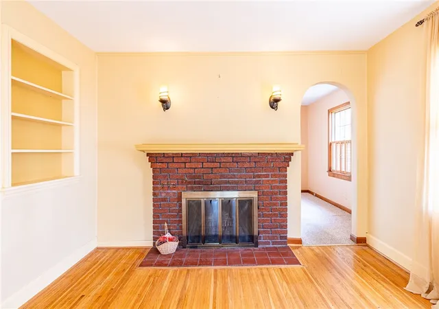 Photo 4 of Sale Pending at 109 Cloverland Dr, Rochester, NY 14610 | MLS# R1707440 | Listing updated on 2026-09-04