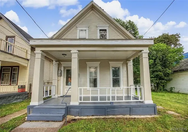 Photo 1 of Single family home for sale at 31 Pershing Ave, Buffalo, NY 14211 | MLS# B1705941 | Listing updated on 2026-08-19