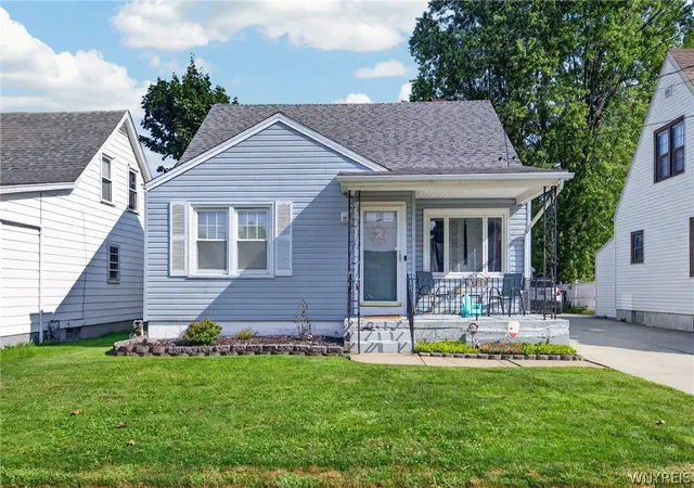 Photo 1 of Sale Pending at 8306 Pershing Ave, Niagara Falls, NY 14304 | MLS# B1707882 | Listing updated on 2026-09-03