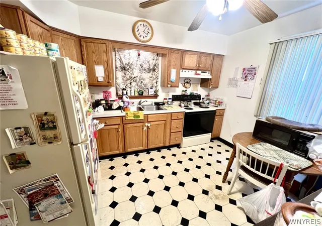 Photo 3 of Single family home for sale at 1215 15th Street, Niagara Falls, NY 14301 | MLS# B1708334 | Listing updated on 2026-09-14