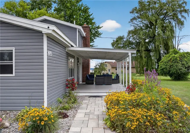 Photo 3 of Sale Pending at 8953 Bushnell Shore Rd, Bridgeport, NY 13030 | MLS# S1708323 | Listing updated on 2026-08-25