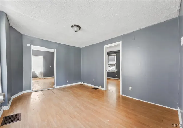 Listing Photo 5 - Condo for sale in building located at 249 Lilac St, Syracuse, NY 13208
