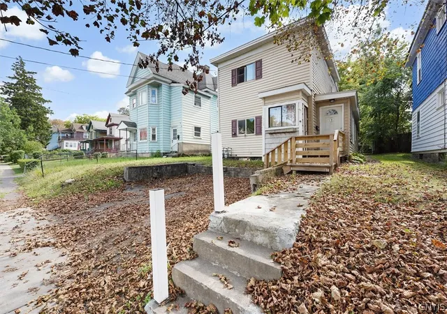 Listing Photo 4 - Condo for sale in building located at 112 Pattison St, Syracuse, NY 13203
