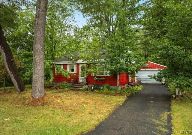 Photo 3 of Sale Pending at 301 Hamilton St, Rome, NY 13440 | MLS# S1707849 | Listing updated on 2026-09-14