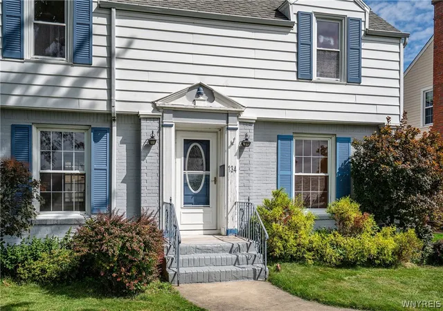 Photo 3 of Single family home for sale at 134 Wilton Pkwy, Buffalo, NY 14223 | MLS# B1708508 | Listing updated on 2026-08-31