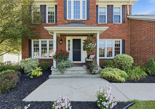 Photo 3 of Sale Pending at 6954 Lockwood Ln, Lockport, NY 14094 | MLS# B1707931 | Listing updated on 2026-08-24