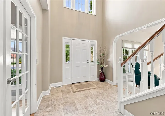 Photo 4 of Sale Pending at 6954 Lockwood Ln, Lockport, NY 14094 | MLS# B1707931 | Listing updated on 2026-08-24