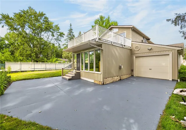 Photo 4 of Sale Pending at 125 Webster Rd, Spencerport, NY 14559 | MLS# R1708567 | Listing updated on 2026-08-29