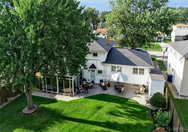 Photo 3 of Sale Pending at 13 Wedgewood, Buffalo, NY 14226 | MLS# B1708267 | Listing updated on 2026-08-27