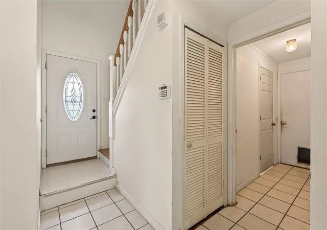 Photo 4 of Sale Pending at 300 Wildbriar Rd, Rochester, NY 14623 | MLS# R1708601 | Listing updated on 2026-09-03