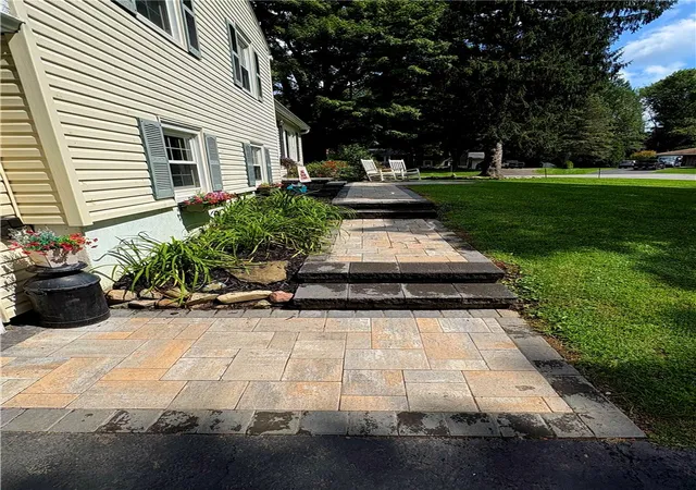 Photo 3 of Sale Pending at 185 Woody Ln, Rochester, NY 14625 | MLS# R1707549 | Listing updated on 2026-09-04