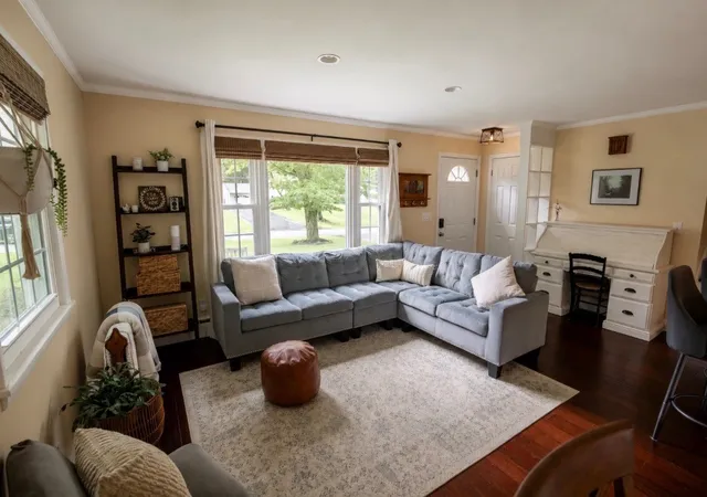 Photo 3 of Sale Pending at 185 Woody Ln, Rochester, NY 14625 | MLS# R1707549 | Listing updated on 2026-09-04