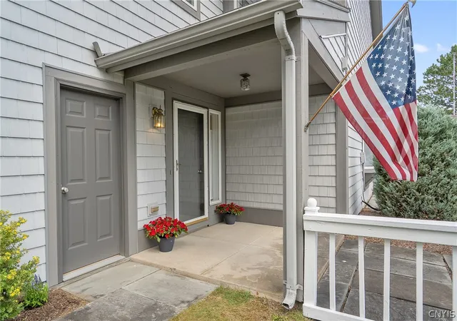 Photo 3 of Sale Pending at 51 Parkington Cir, East Syracuse, NY 13057 | MLS# S1708618 | Listing updated on 2026-09-13