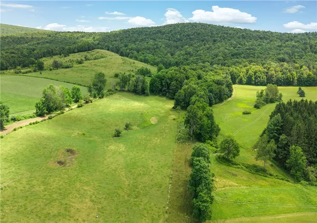 Photo 3 of Single family home for sale at 1014 County Hwy 33, Cooperstown, NY 13326 | MLS# R1666386 | Listing updated on 2026-08-20