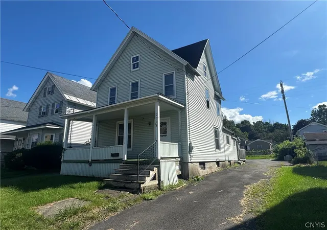 Photo 2 of Single family home for sale at 270 E Clark St, Ilion, NY 13357 | MLS# S1708529 | Listing updated on 2026-09-14