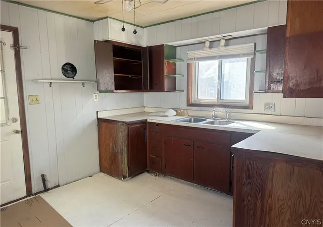 Photo 3 of Single family home for sale at 270 E Clark St, Ilion, NY 13357 | MLS# S1708529 | Listing updated on 2026-09-14