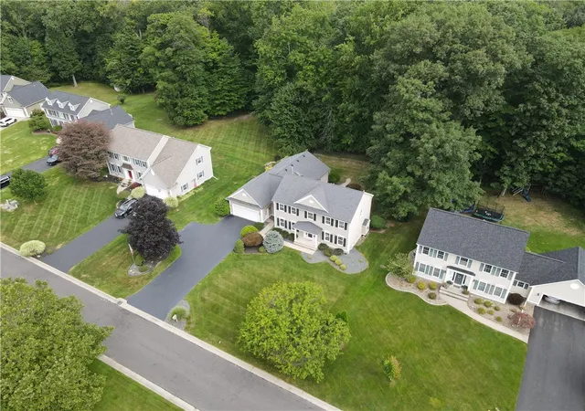Photo 3 of Sale Pending at 478 Sandystone Cir, Webster, NY 14580 | MLS# R1694721 | Listing updated on 2026-08-26