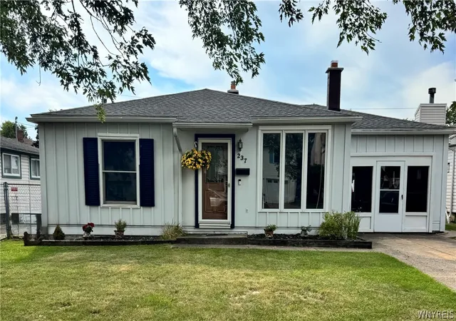 Photo 1 of Sale Pending at 237 Brookside Dr, Buffalo, NY 14220 | MLS# B1708522 | Listing updated on 2026-08-26