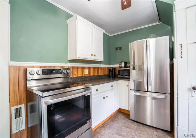 Photo 3 of Single family home for sale at 424 Otsego St, Ilion, NY 13357 | MLS# S1708561 | Listing updated on 2026-08-20