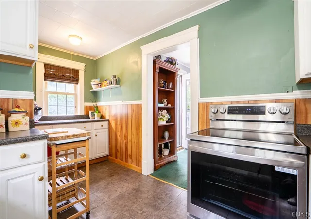 Photo 3 of Single family home for sale at 424 Otsego St, Ilion, NY 13357 | MLS# S1708561 | Listing updated on 2026-08-20