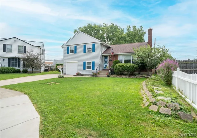 Photo 2 of Sale Pending at 16 Brookville Ct, Tonawanda, NY 14150 | MLS# B1707595 | Listing updated on 2026-08-26