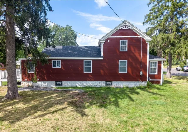 Photo 2 of Single family home for sale at 201 Plymouth Ave, Syracuse, NY 13211 | MLS# S1708525 | Listing updated on 2026-08-25