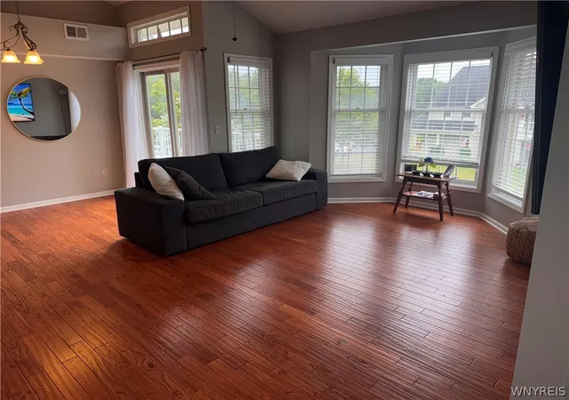 Listing Photo 4 - Condo for sale in building located at 1201 Greymoor, Baldwinsville, NY 13027