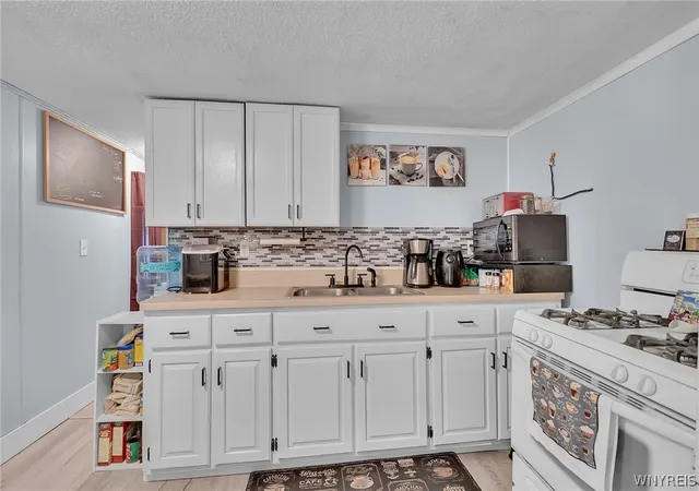 Photo 3 of Manufactured home for sale at 18 Annamarie, Buffalo, NY 14225 | MLS# B1708426 | Listing updated on 2026-08-20