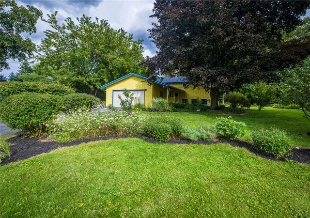 Photo 2 of Sale Pending at 104 Ashley Dr, Rochester, NY 14620 | MLS# R1706286 | Listing updated on 2026-09-03