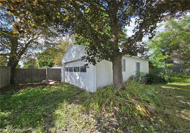 Photo 2 of Single family home for sale at 19 Grove Ave, Auburn, NY 13021 | MLS# S1708303 | Listing updated on 2026-08-23
