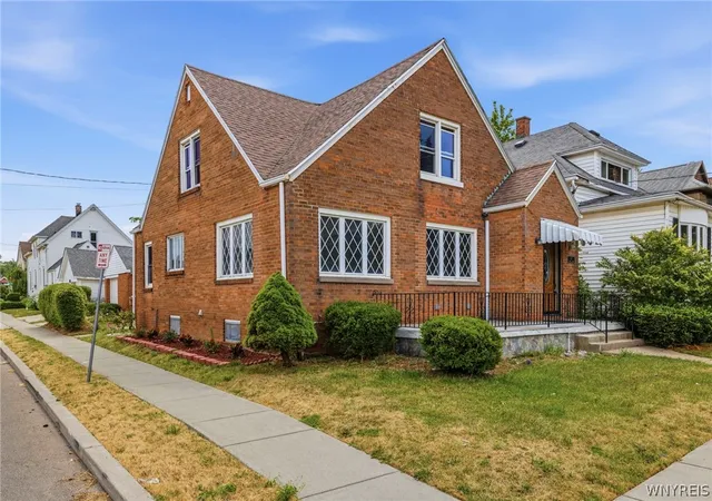 Photo 1 of Single family home for sale at 157 Woodell Ave, Buffalo, NY 14211 | MLS# B1708693 | Listing updated on 2026-08-21