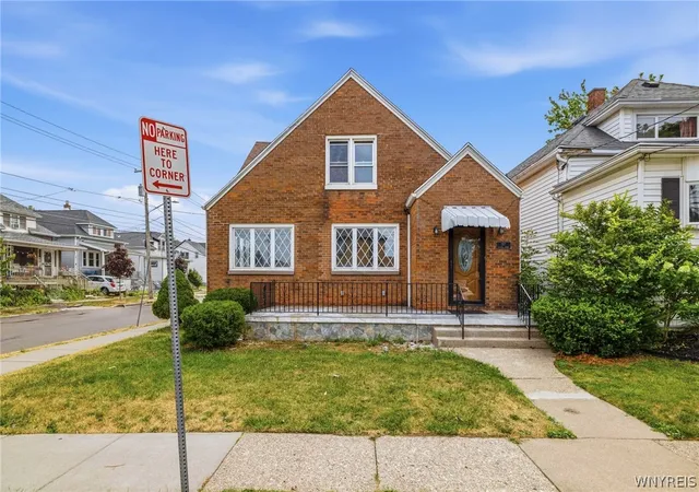 Photo 2 of Single family home for sale at 157 Woodell Ave, Buffalo, NY 14211 | MLS# B1708693 | Listing updated on 2026-08-21