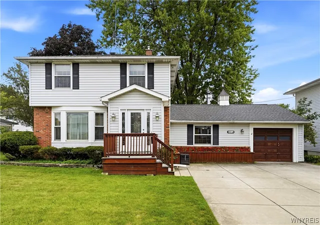 Photo 1 of Sale Pending at 21 Lynn Lea St, Buffalo, NY 14221 | MLS# B1708609 | Listing updated on 2026-08-26