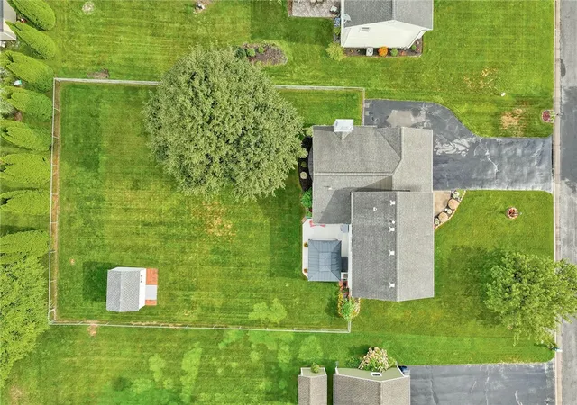 Photo 3 of Sale Pending at 721 Close Cir, Webster, NY 14580 | MLS# R1704795 | Listing updated on 2026-08-28