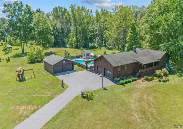 Photo 2 of Sale Pending at 1460 Bellows Rd, Baldwinsville, NY 13027 | MLS# S1708530 | Listing updated on 2026-09-08