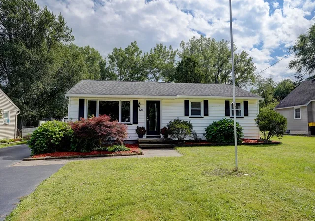 Photo 1 of Sale Pending at 69 Elmore Dr, Rochester, NY 14606 | MLS# R1707677 | Listing updated on 2026-08-28