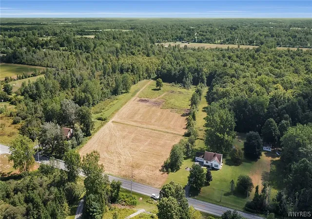 Photo 4 of House for sale at 8485 Goodrich Rd E, Clarence Center, NY 14032 | MLS# B1707729 | Listing updated on 2026-08-20