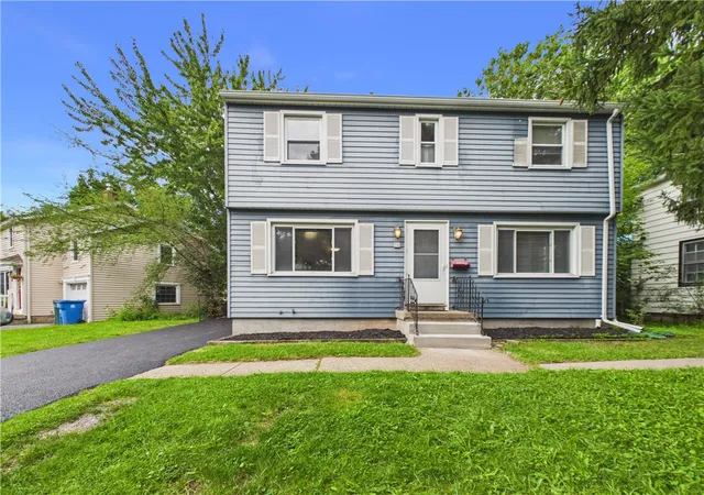 Photo 1 of Sale Pending at 148 Westmoreland Dr, Rochester, NY 14620 | MLS# R1707347 | Listing updated on 2026-08-28