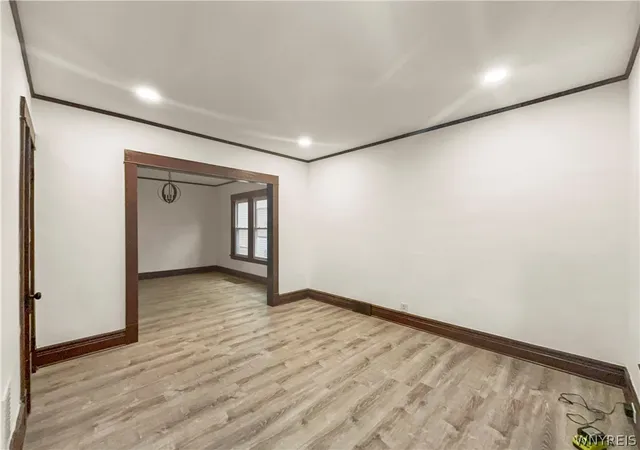 Listing Photo 5 - Condo for sale in building located at 20 Garfield St, Buffalo, NY 14207