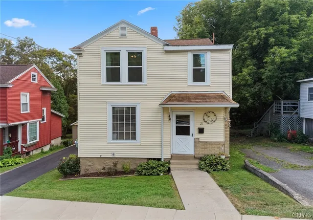 Photo 1 of Sale Pending at 21 Elderkin Ave, Camillus, NY 13031 | MLS# S1708013 | Listing updated on 2026-08-31