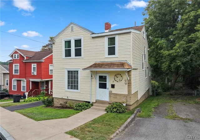 Photo 2 of Sale Pending at 21 Elderkin Ave, Camillus, NY 13031 | MLS# S1708013 | Listing updated on 2026-08-31