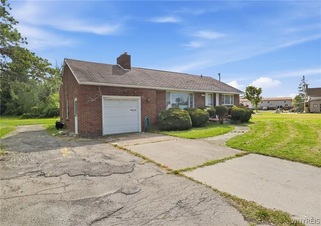 Photo 1 of Single family home for sale at 2790 Niagara Fls Blvd, Niagara Falls, NY 14304 | MLS# B1708410 | Listing updated on 2026-08-20