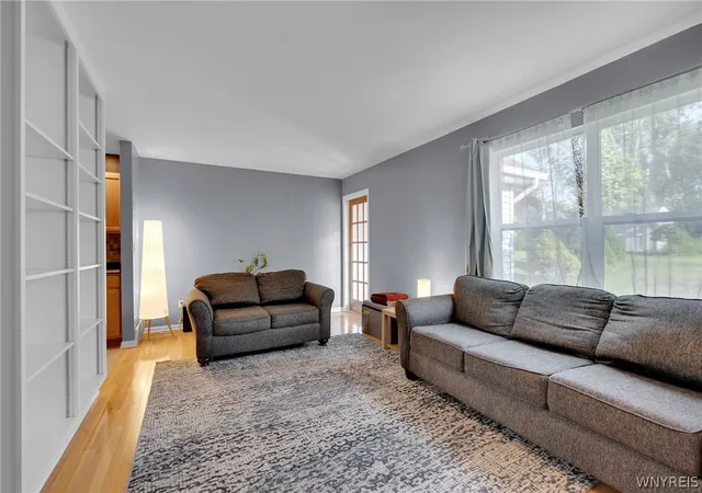 Photo 3 of Sale Pending at 5181 Briercliff Dr, Hamburg, NY 14075 | MLS# B1708641 | Listing updated on 2026-08-26