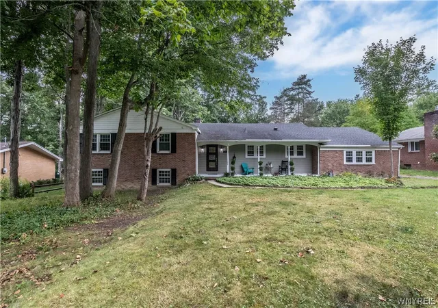 Photo 1 of Single family home for sale at 20 Nieman Dr, Orchard Park, NY 14127 | MLS# B1708752 | Listing updated on 2026-09-06