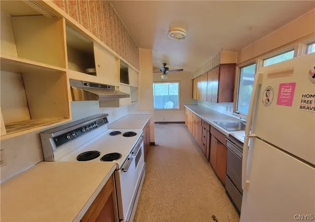 Photo 4 of Sale Pending at 7670 River Rd, Baldwinsville, NY 13027 | MLS# S1708377 | Listing updated on 2026-08-26