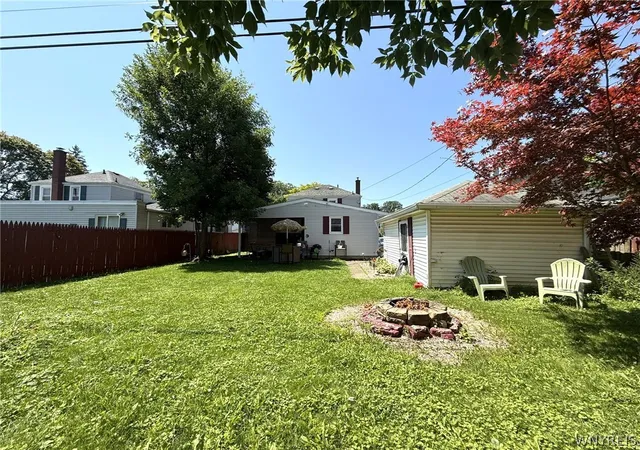 Photo 3 of Single family home for sale at 609 76th Street, Niagara Falls, NY 14304 | MLS# B1707324 | Listing updated on 2026-08-20
