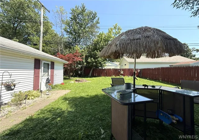 Photo 3 of Single family home for sale at 609 76th Street, Niagara Falls, NY 14304 | MLS# B1707324 | Listing updated on 2026-08-20