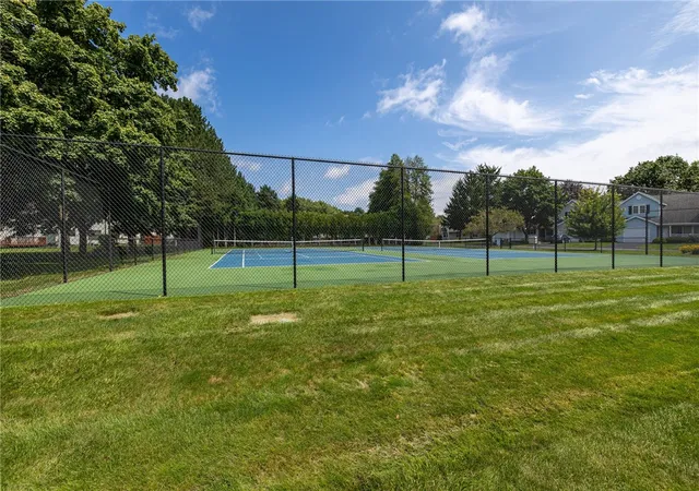 Photo 4 of Sale Pending at 12 Pumpkin Hl, Rochester, NY 14624 | MLS# R1707516 | Listing updated on 2026-08-28