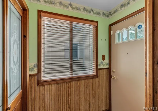 Photo 3 of Sale Pending at 100 Greenfield Ave, Buffalo, NY 14224 | MLS# B1704669 | Listing updated on 2026-08-31
