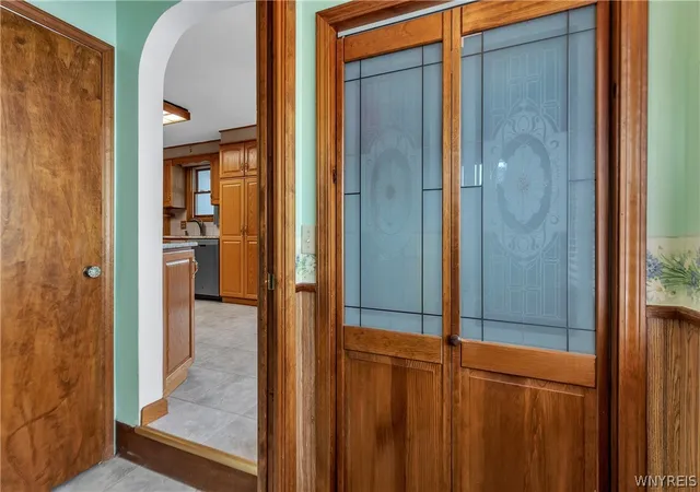 Photo 4 of Sale Pending at 100 Greenfield Ave, Buffalo, NY 14224 | MLS# B1704669 | Listing updated on 2026-08-31